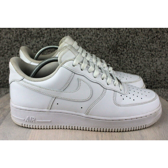Nike Air Force 1 '07 Low Sneakers Men 9.5 Triple White Athletic Shoes CW2288-111